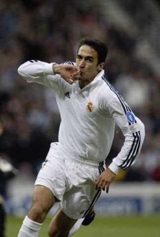  沙尔克04财政危机影响引援计划  