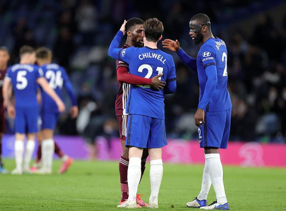  法兰克福客场绝平拜仁，争冠格局生变  